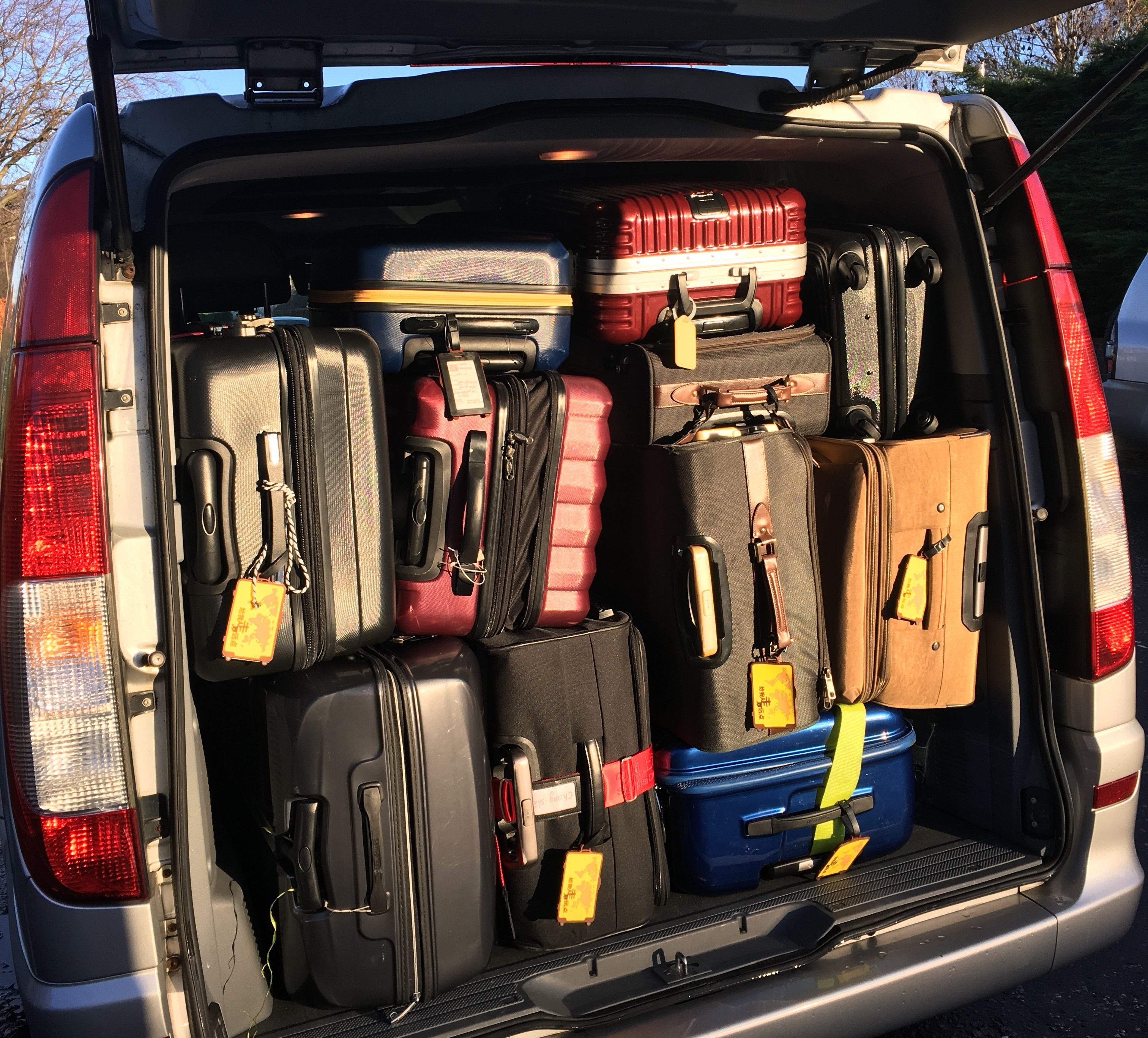Mercedes People Carrier loaded up ready to go !